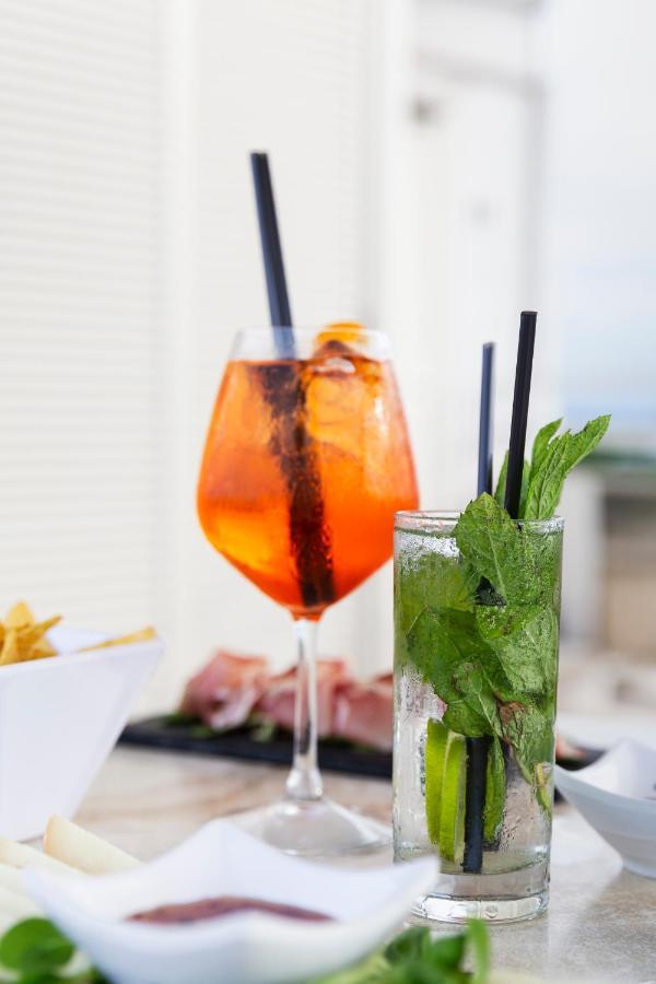 Hotel Mocambo Milano Marittima Buitenkant foto